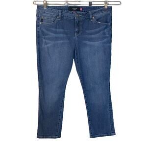Torrid Medium Wash Denim Skinny Leg Jeans Mid-Rise Sz 16